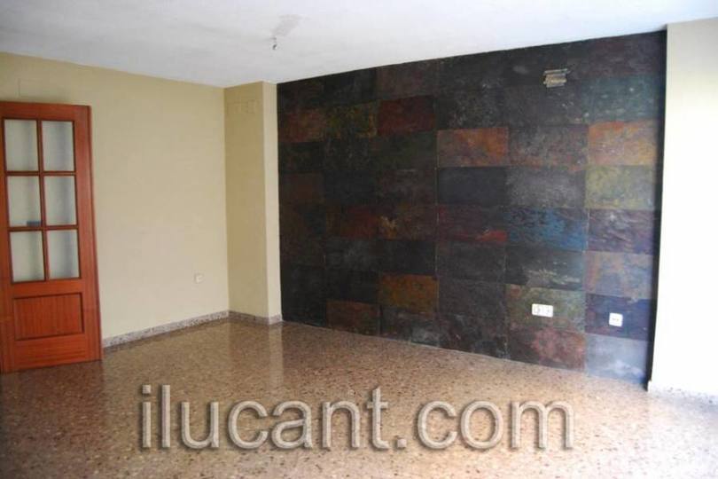 Alicante,Alicante,España,3 Bedrooms Bedrooms,2 BathroomsBathrooms,Pisos,14318