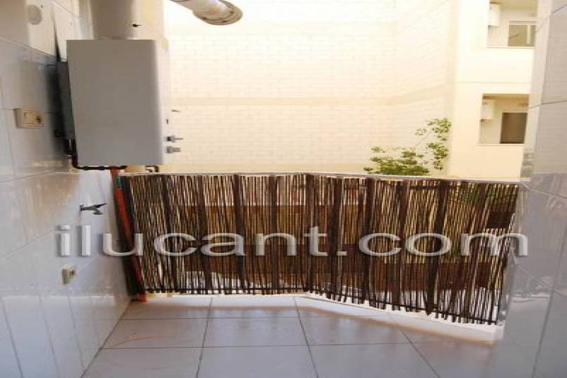 Alicante,Alicante,España,3 Bedrooms Bedrooms,2 BathroomsBathrooms,Pisos,14318