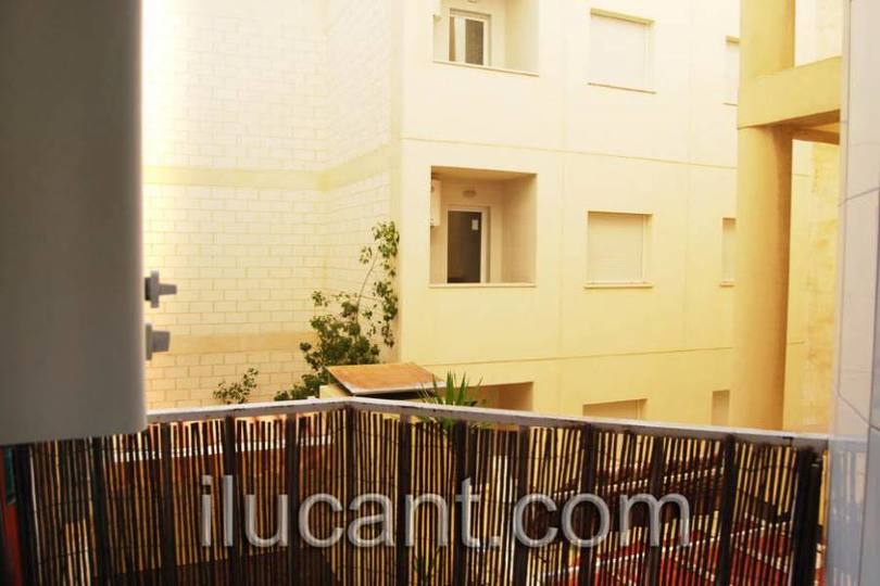 Alicante,Alicante,España,3 Bedrooms Bedrooms,2 BathroomsBathrooms,Pisos,14318