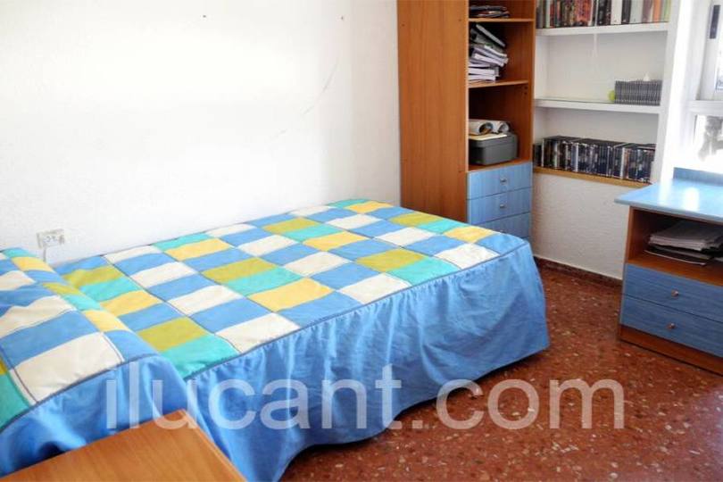 Alicante,Alicante,España,3 Bedrooms Bedrooms,2 BathroomsBathrooms,Pisos,14321