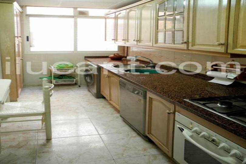 Alicante,Alicante,España,3 Bedrooms Bedrooms,2 BathroomsBathrooms,Pisos,14321