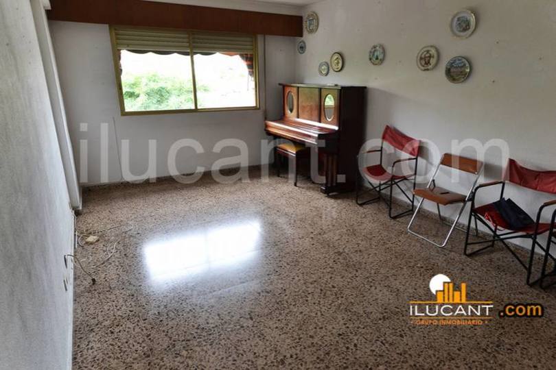Alicante,Alicante,España,3 Bedrooms Bedrooms,2 BathroomsBathrooms,Pisos,14325