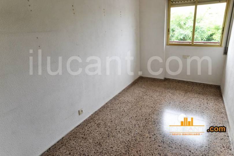Alicante,Alicante,España,3 Bedrooms Bedrooms,2 BathroomsBathrooms,Pisos,14325