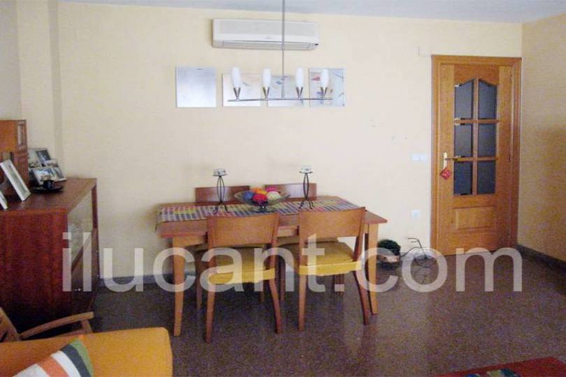 Alicante,Alicante,España,4 Bedrooms Bedrooms,2 BathroomsBathrooms,Pisos,14336
