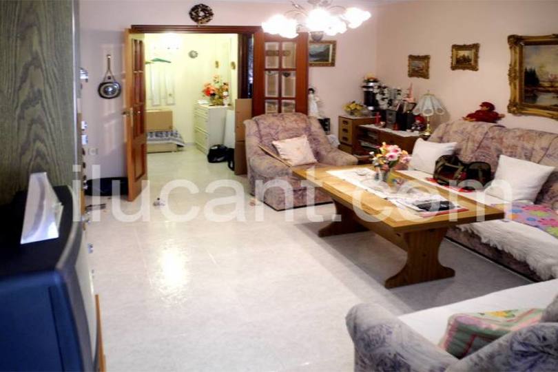 Alicante,Alicante,España,3 Bedrooms Bedrooms,1 BañoBathrooms,Pisos,14337