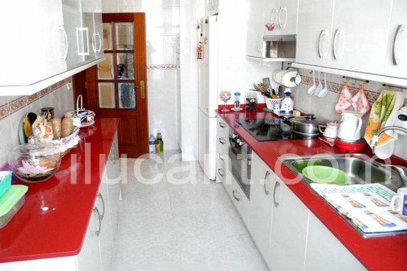 Alicante,Alicante,España,3 Bedrooms Bedrooms,1 BañoBathrooms,Pisos,14337