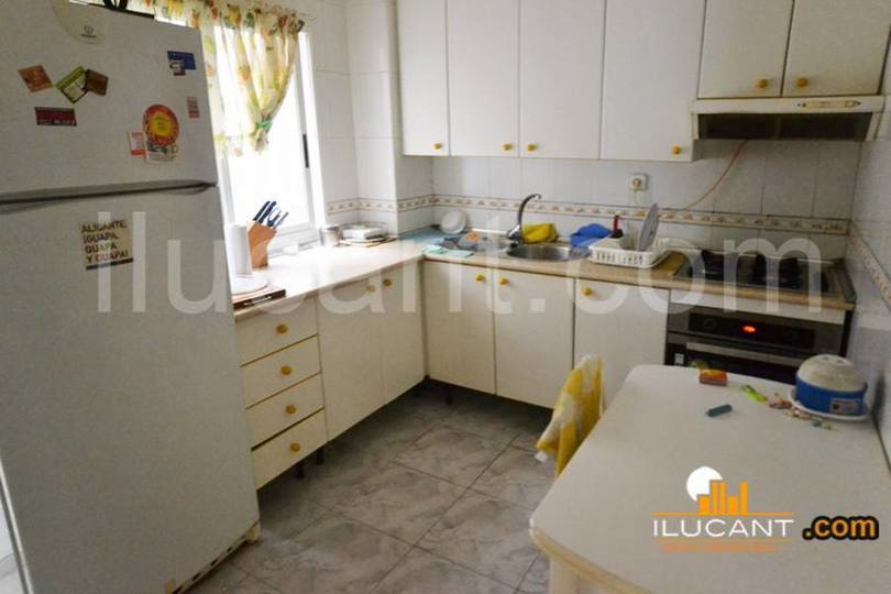 Alicante,Alicante,España,3 Bedrooms Bedrooms,1 BañoBathrooms,Pisos,14342