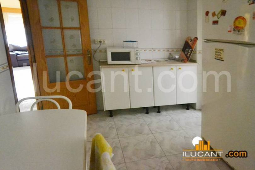 Alicante,Alicante,España,3 Bedrooms Bedrooms,1 BañoBathrooms,Pisos,14342