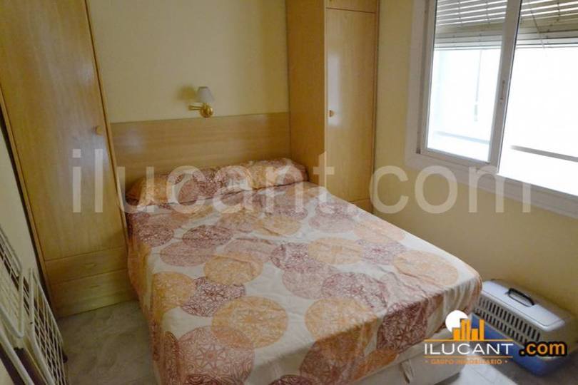 Alicante,Alicante,España,3 Bedrooms Bedrooms,1 BañoBathrooms,Pisos,14342
