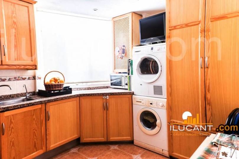 Alicante, Alicante, España, 3 Bedrooms Bedrooms, ,2 BathroomsBathrooms,Pisos,Venta,14343