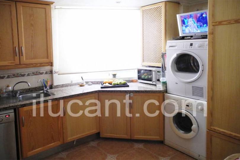 Alicante, Alicante, España, 3 Bedrooms Bedrooms, ,2 BathroomsBathrooms,Pisos,Venta,14343