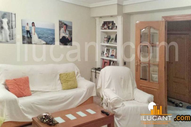 Alicante,Alicante,España,3 Bedrooms Bedrooms,1 BañoBathrooms,Pisos,14348