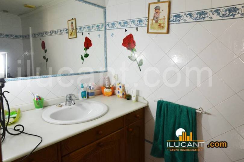 Alicante,Alicante,España,3 Bedrooms Bedrooms,1 BañoBathrooms,Pisos,14350