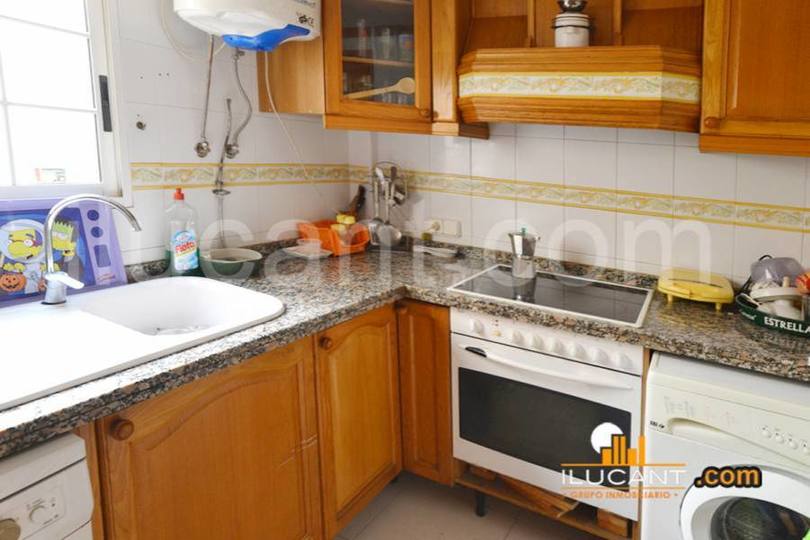 Alicante,Alicante,España,3 Bedrooms Bedrooms,1 BañoBathrooms,Pisos,14350