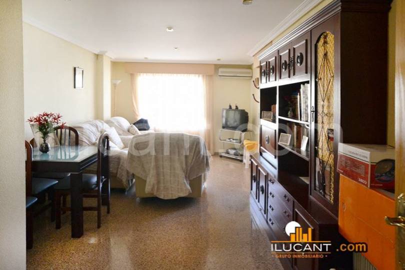 Alicante,Alicante,España,3 Bedrooms Bedrooms,2 BathroomsBathrooms,Pisos,14352