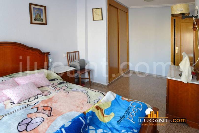 Alicante,Alicante,España,3 Bedrooms Bedrooms,2 BathroomsBathrooms,Pisos,14352