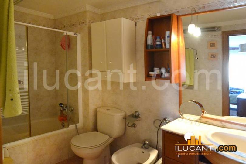 Alicante,Alicante,España,3 Bedrooms Bedrooms,2 BathroomsBathrooms,Pisos,14352