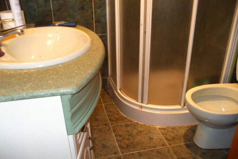 Alicante,Alicante,España,4 Bedrooms Bedrooms,2 BathroomsBathrooms,Pisos,14356