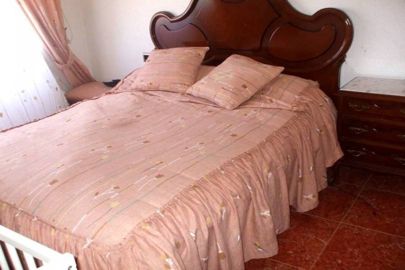 Alicante,Alicante,España,4 Bedrooms Bedrooms,2 BathroomsBathrooms,Pisos,14356