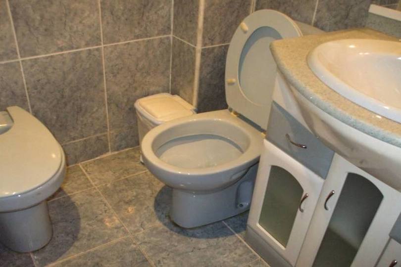 Alicante,Alicante,España,4 Bedrooms Bedrooms,2 BathroomsBathrooms,Pisos,14356