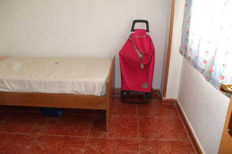 Alicante,Alicante,España,4 Bedrooms Bedrooms,2 BathroomsBathrooms,Pisos,14356