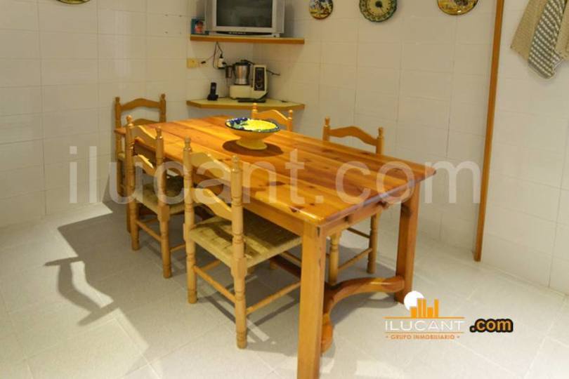 Alicante,Alicante,España,5 Bedrooms Bedrooms,2 BathroomsBathrooms,Pisos,14358