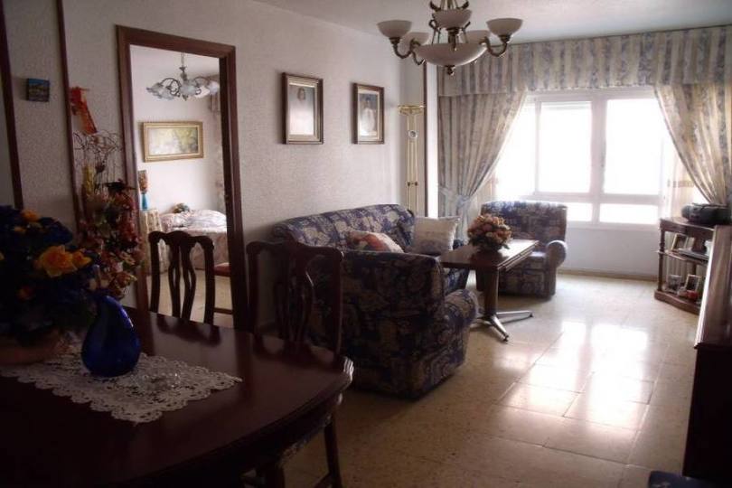 Alicante,Alicante,España,3 Bedrooms Bedrooms,1 BañoBathrooms,Pisos,14366