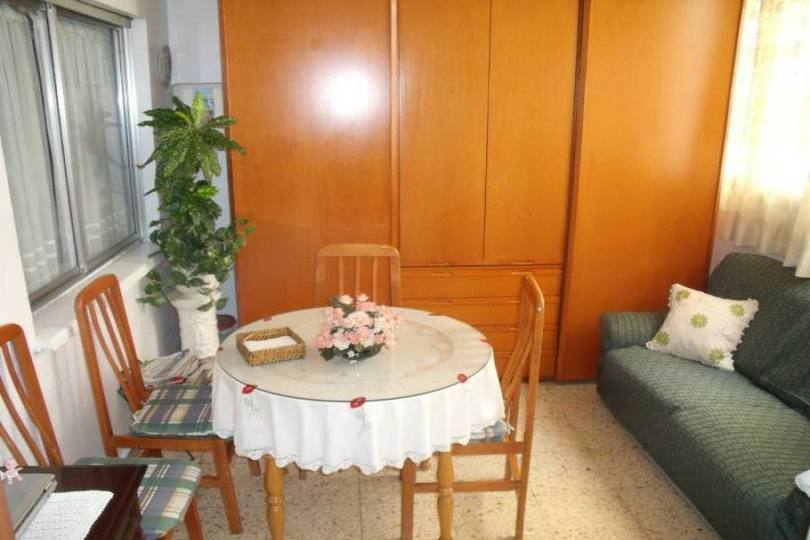 Alicante,Alicante,España,3 Bedrooms Bedrooms,1 BañoBathrooms,Pisos,14367