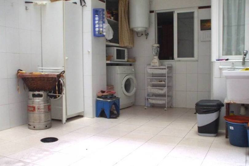 Alicante,Alicante,España,3 Bedrooms Bedrooms,2 BathroomsBathrooms,Pisos,14373