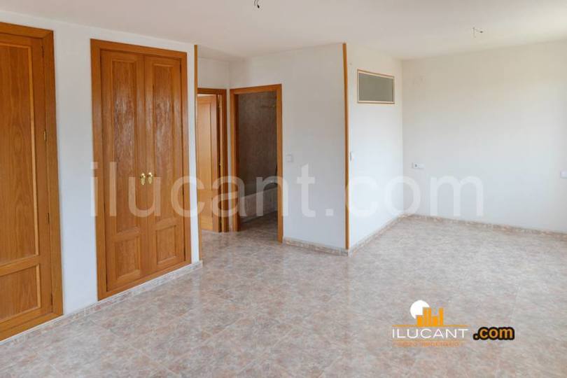 Alicante,Alicante,España,3 Bedrooms Bedrooms,2 BathroomsBathrooms,Pisos,14374