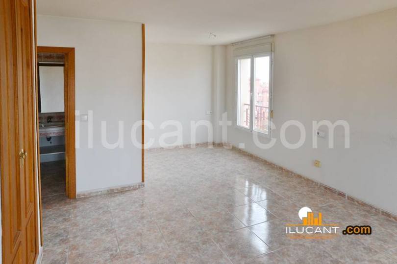 Alicante,Alicante,España,3 Bedrooms Bedrooms,2 BathroomsBathrooms,Pisos,14374