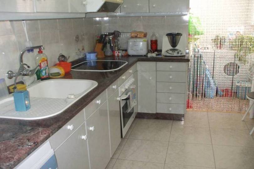 Alicante,Alicante,España,3 Bedrooms Bedrooms,2 BathroomsBathrooms,Pisos,14375