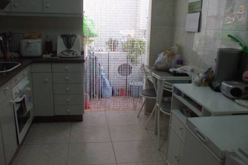 Alicante,Alicante,España,3 Bedrooms Bedrooms,2 BathroomsBathrooms,Pisos,14375