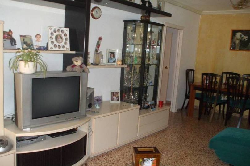 Alicante,Alicante,España,3 Bedrooms Bedrooms,2 BathroomsBathrooms,Pisos,14375
