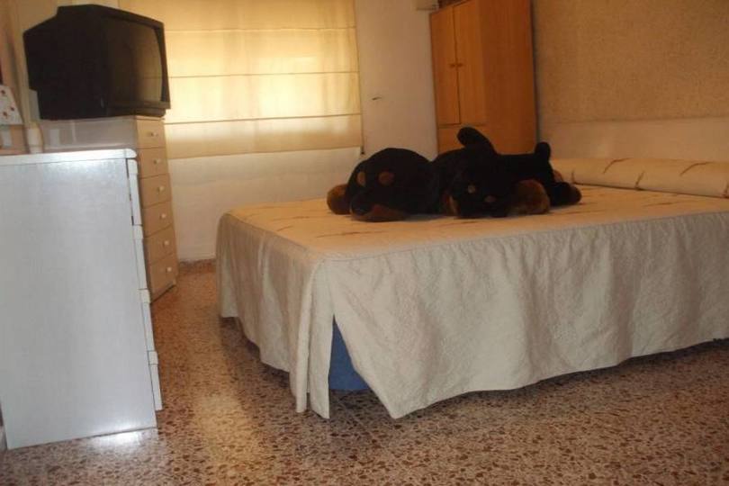 Alicante,Alicante,España,3 Bedrooms Bedrooms,2 BathroomsBathrooms,Pisos,14375