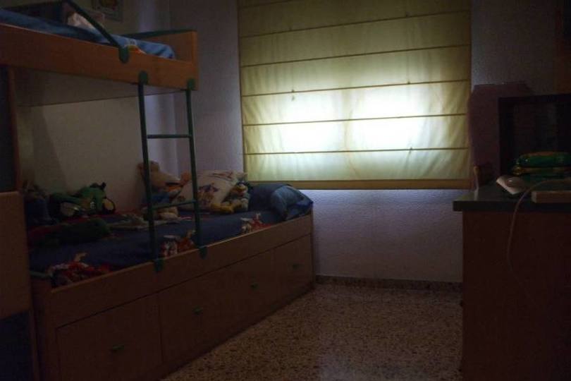 Alicante,Alicante,España,3 Bedrooms Bedrooms,2 BathroomsBathrooms,Pisos,14375