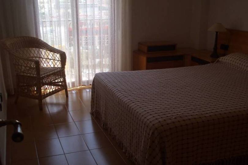 Alicante,Alicante,España,3 Bedrooms Bedrooms,1 BañoBathrooms,Pisos,14377