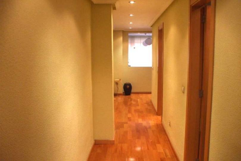 Alicante,Alicante,España,3 Bedrooms Bedrooms,2 BathroomsBathrooms,Pisos,14381
