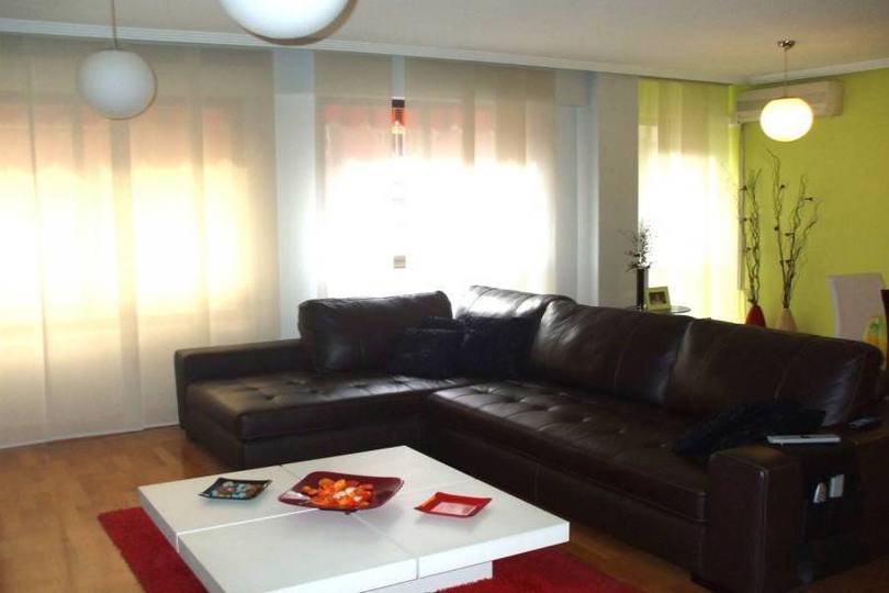 Alicante,Alicante,España,3 Bedrooms Bedrooms,2 BathroomsBathrooms,Pisos,14381