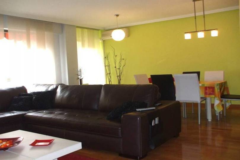 Alicante,Alicante,España,3 Bedrooms Bedrooms,2 BathroomsBathrooms,Pisos,14381