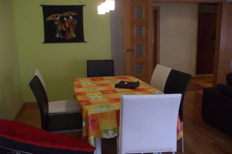 Alicante,Alicante,España,3 Bedrooms Bedrooms,2 BathroomsBathrooms,Pisos,14381