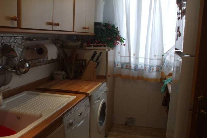 Alicante,Alicante,España,3 Bedrooms Bedrooms,1 BañoBathrooms,Pisos,14384