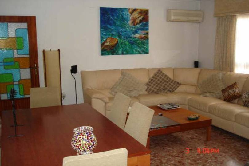Alicante,Alicante,España,4 Bedrooms Bedrooms,2 BathroomsBathrooms,Pisos,14389