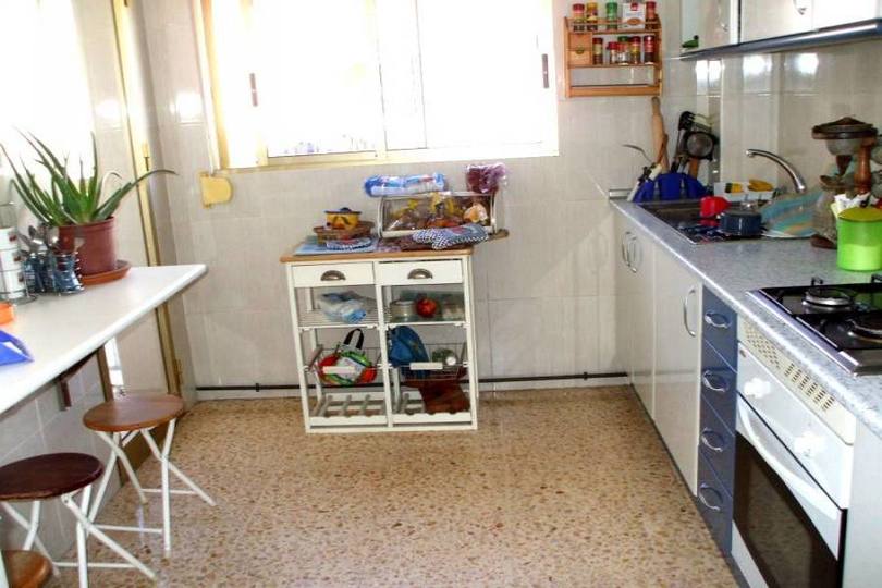 Alicante,Alicante,España,3 Bedrooms Bedrooms,1 BañoBathrooms,Pisos,14394