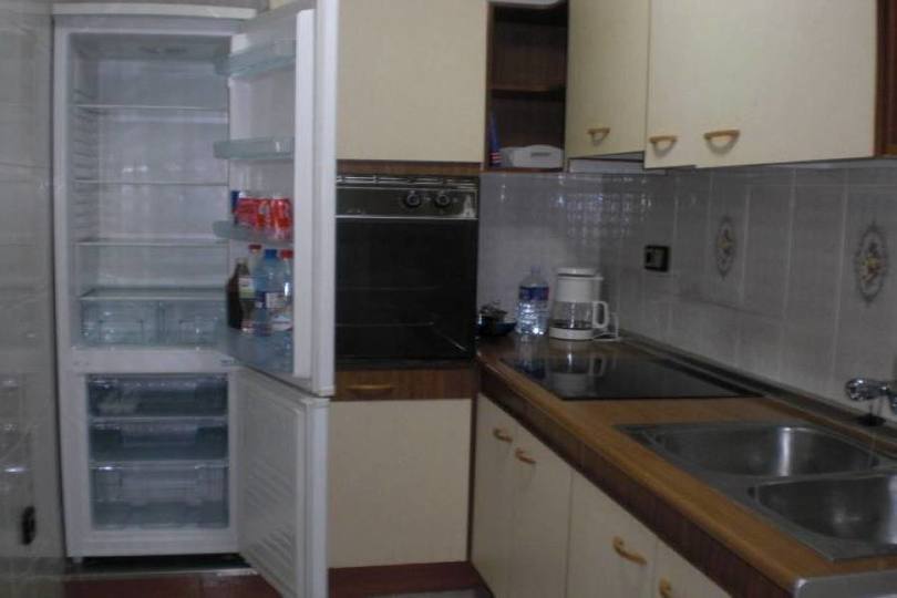 Alicante,Alicante,España,4 Bedrooms Bedrooms,1 BañoBathrooms,Pisos,14395