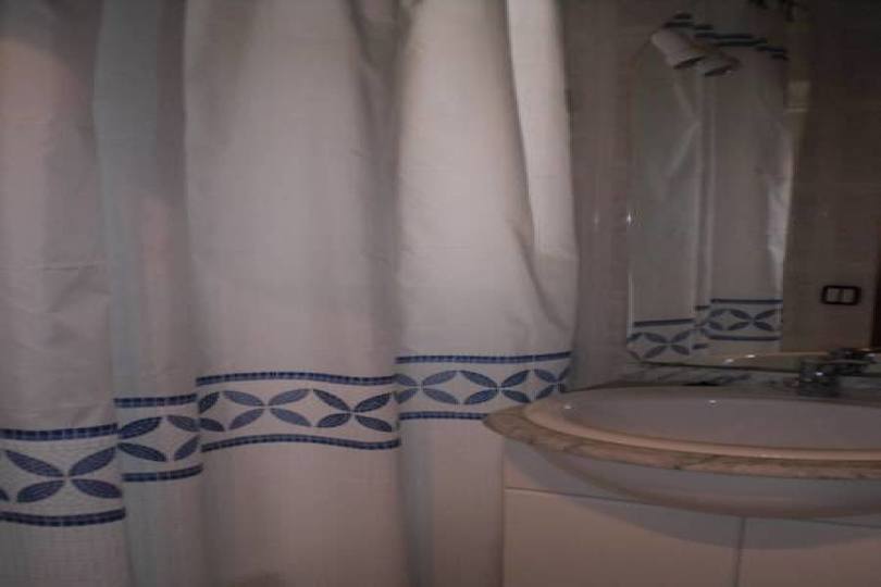 Alicante,Alicante,España,4 Bedrooms Bedrooms,1 BañoBathrooms,Pisos,14395