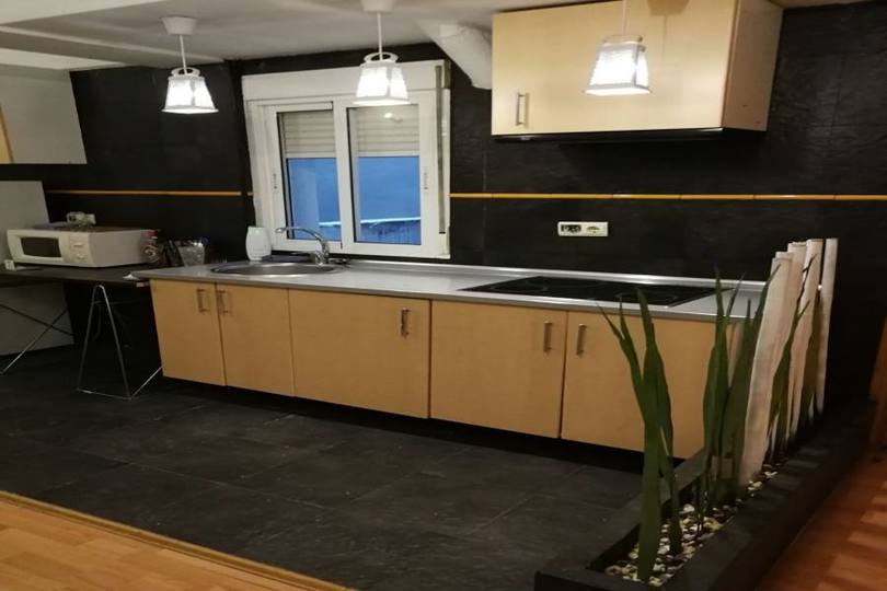 Alicante,Alicante,España,4 Bedrooms Bedrooms,1 BañoBathrooms,Pisos,14403