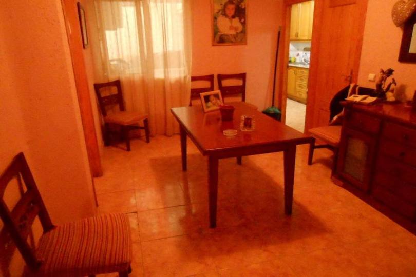 Alicante,Alicante,España,3 Bedrooms Bedrooms,1 BañoBathrooms,Pisos,14406