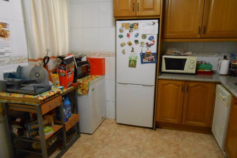 Alicante,Alicante,España,3 Bedrooms Bedrooms,1 BañoBathrooms,Pisos,14406
