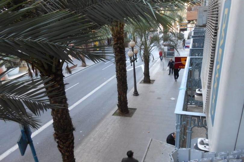 Alicante,Alicante,España,3 Bedrooms Bedrooms,1 BañoBathrooms,Pisos,14406